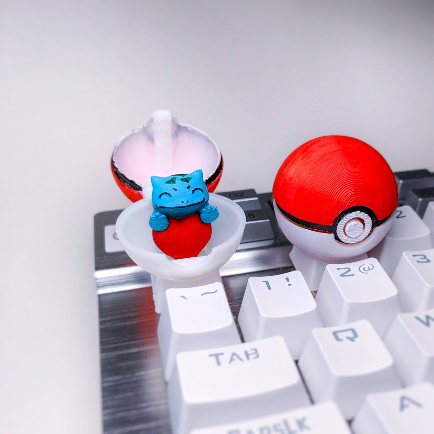 Pokémon Pokeball Keycap